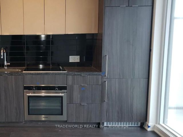 3508 - 115 Blue Jays Way