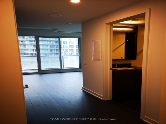 3508 - 115 Blue Jays Way