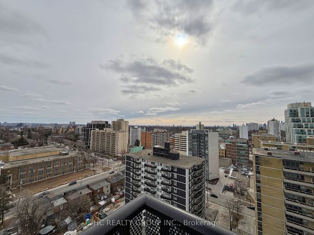 1512 - 127 Broadway Ave
