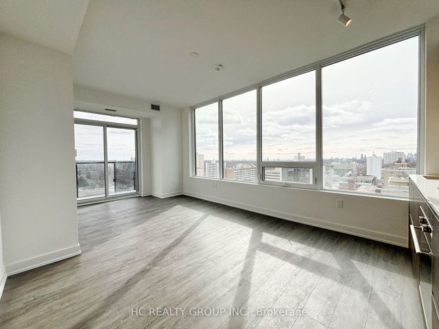 1512 - 127 Broadway Ave