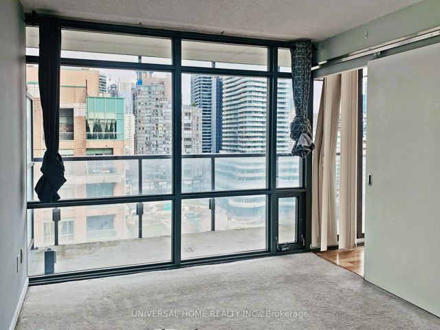 1507 - 37 Grosvenor St