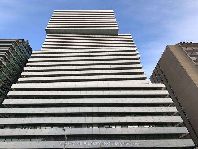 1902 - 200 Bloor St W