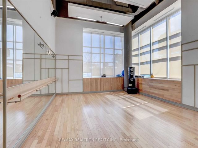 324 - 5 Hanna Ave