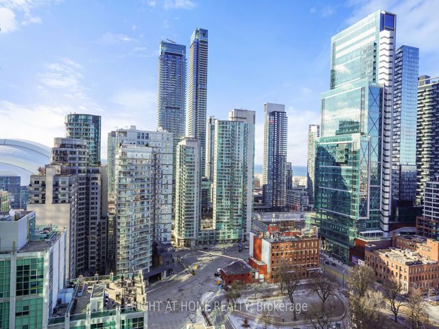2103 - 375 King St W