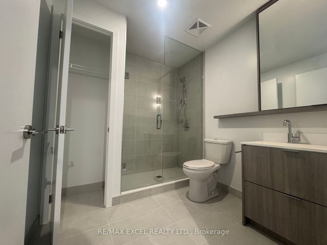 302 - 625 Sheppard Ave E