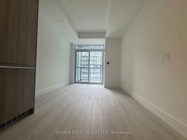 302 - 625 Sheppard Ave E