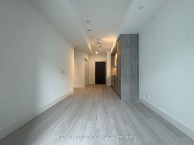 302 - 625 Sheppard Ave E