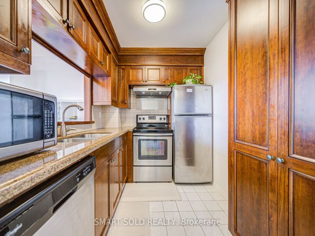 314 - 555 Wilson Heights Blvd