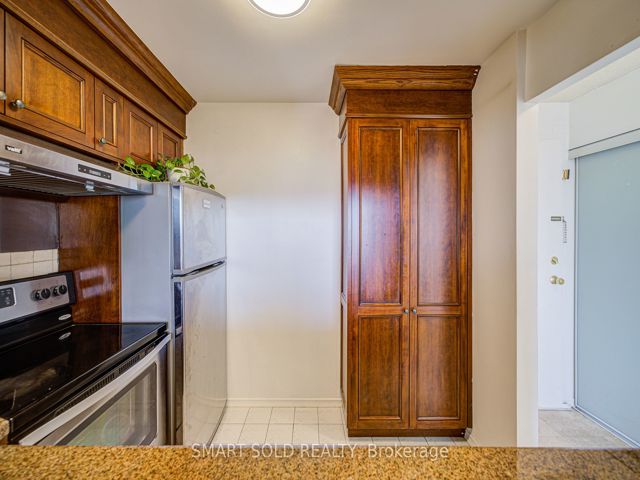 314 - 555 Wilson Heights Blvd