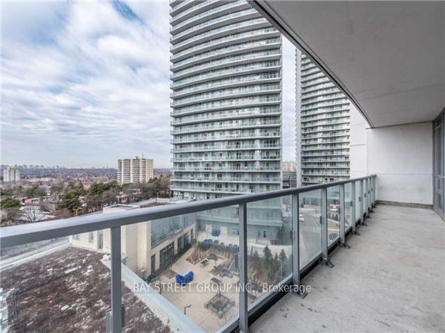 609 - 62 Forest Manor Rd