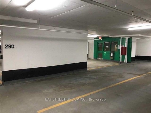609 - 62 Forest Manor Rd