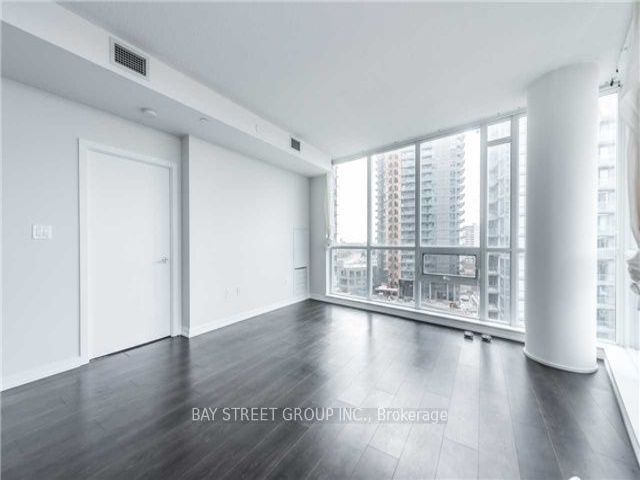 609 - 62 Forest Manor Rd