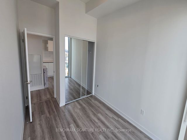 3908 - 238 Simcoe St