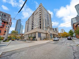 1002 - 225 Wellesley St E