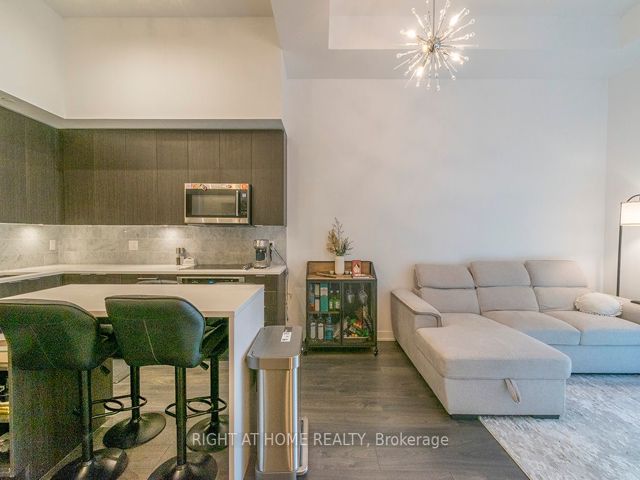 216 - 38 Iannuzzi St