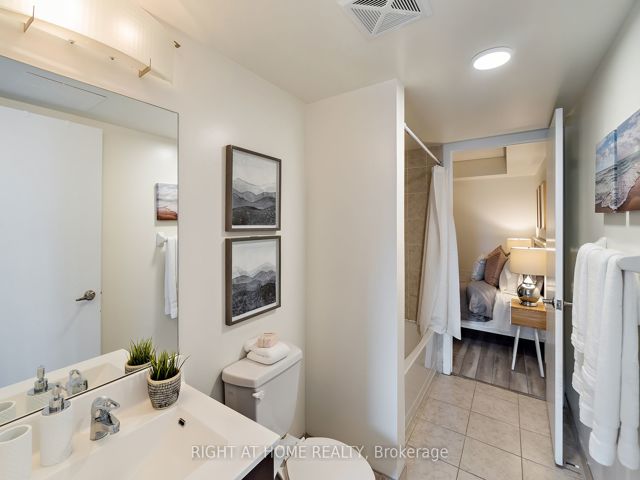 1322 - 38 Joe Shuster Way