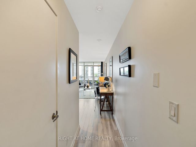 1322 - 38 Joe Shuster Way