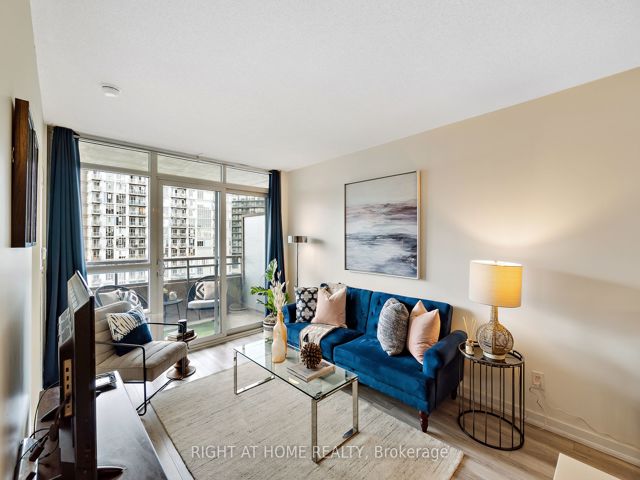 1322 - 38 Joe Shuster Way