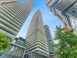 601 - 50 Charles St E