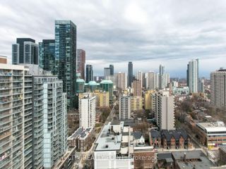 1211 - 33 Isabella St