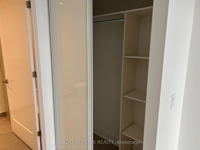 961 - 25 Adra Grado Way