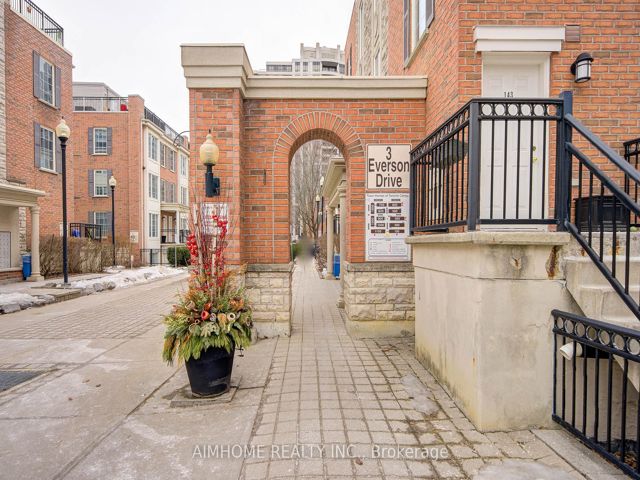 274 - 3 Everson Dr