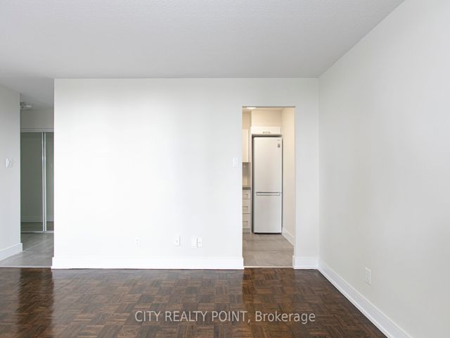 2403 - 33 Isabella St