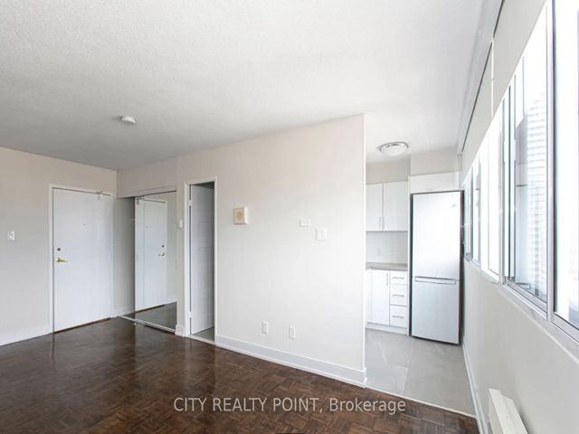 2403 - 33 Isabella St