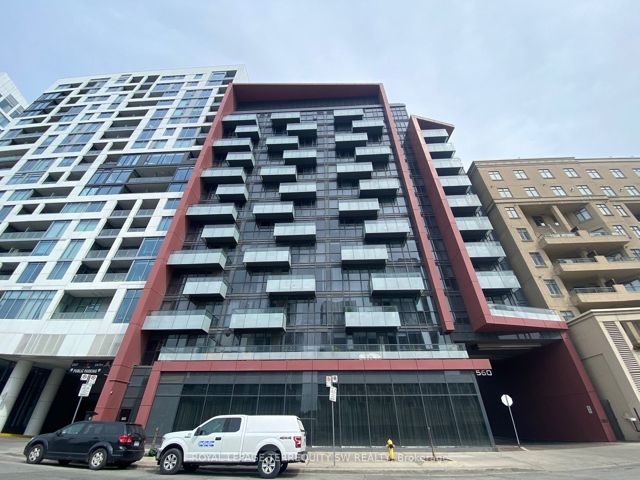 330 - 560 Front St W