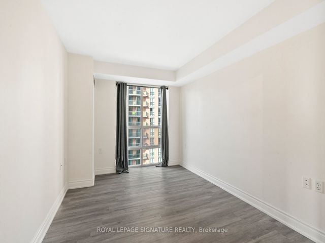 906 - 28 Olive Ave