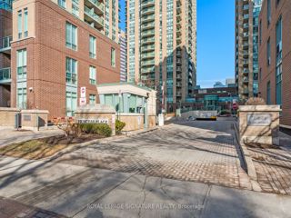 906 - 28 Olive Ave