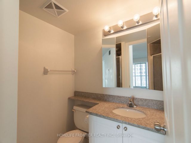 302 - 5508 Yonge St