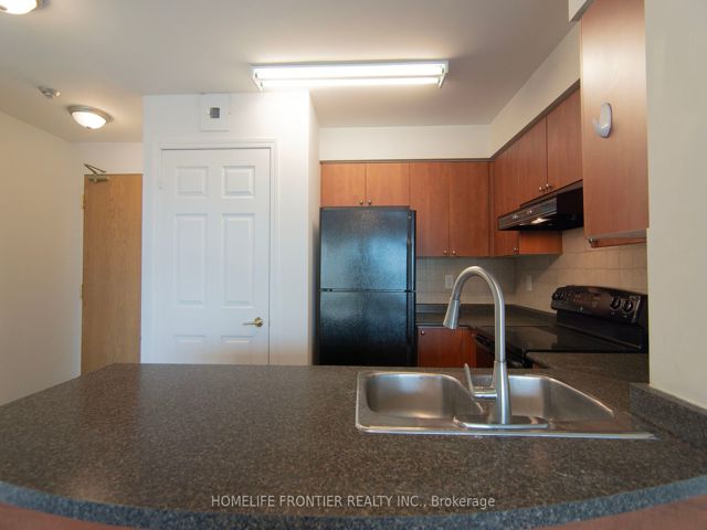 302 - 5508 Yonge St