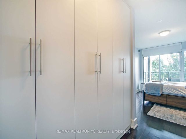 415 - 676 Sheppard Ave E