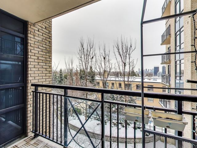 415 - 676 Sheppard Ave E