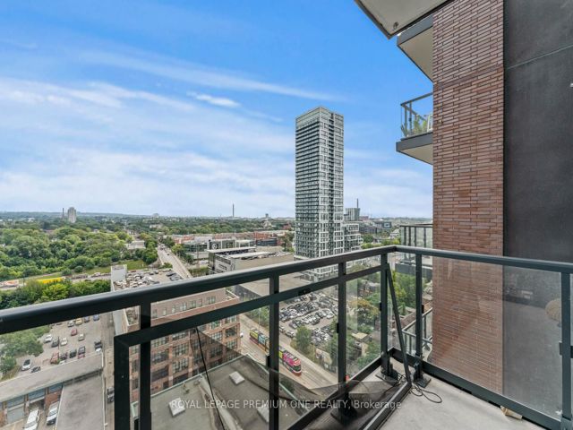 1411 - 130 River St