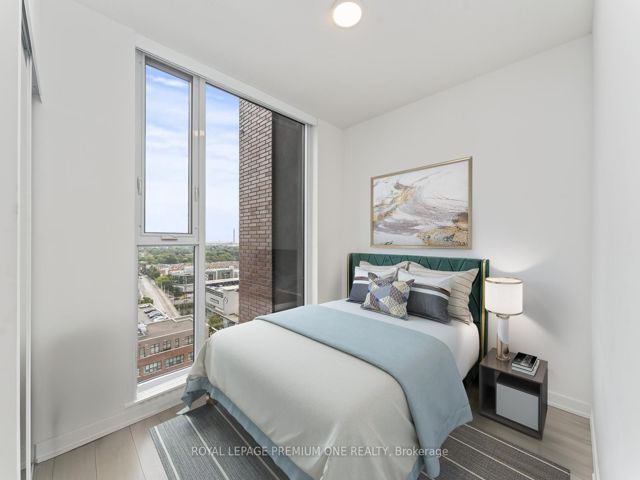 1411 - 130 River St