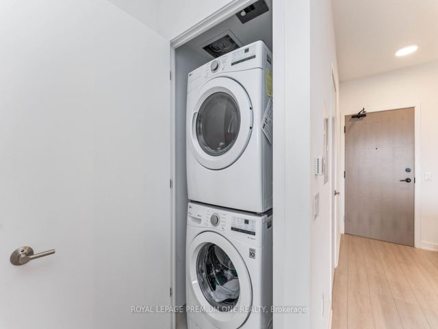 1411 - 130 River St