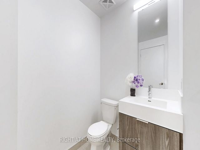 1406 - 130 River St