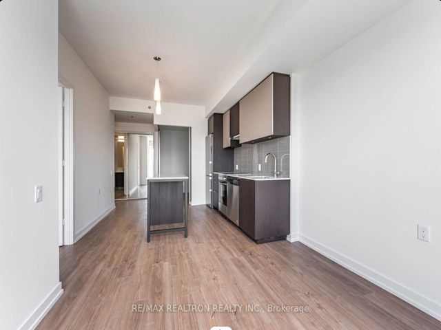 1101 - 203 College St