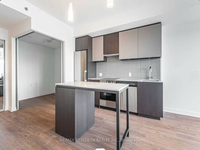 1101 - 203 College St