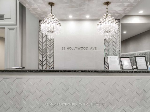 2123 - 35 Hollywood Ave