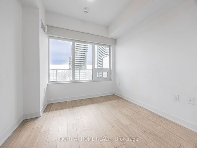 2305 - 195 Redpath Ave