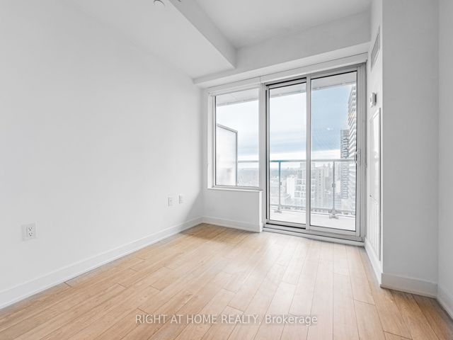 2305 - 195 Redpath Ave