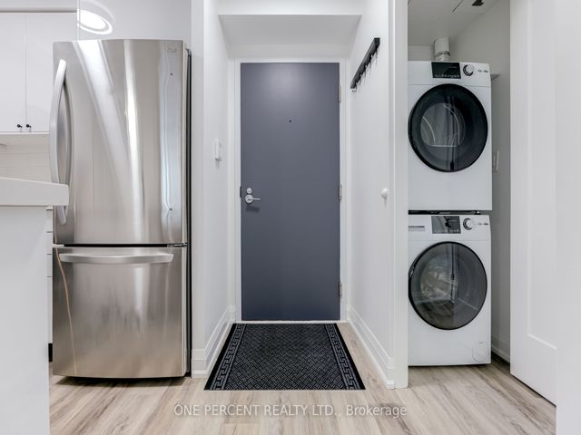 1509 - 7 Lorraine Dr