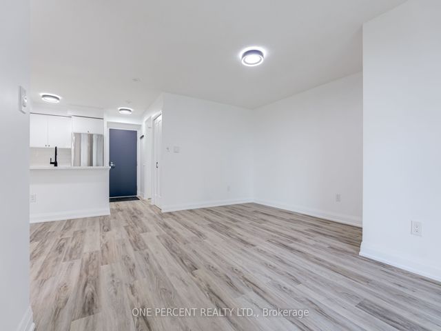 1509 - 7 Lorraine Dr