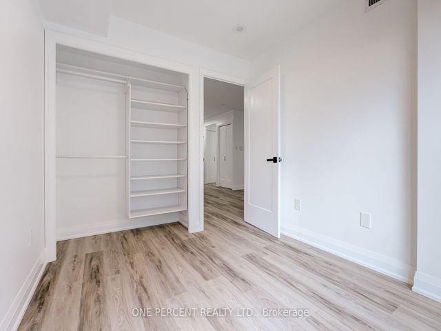 1509 - 7 Lorraine Dr