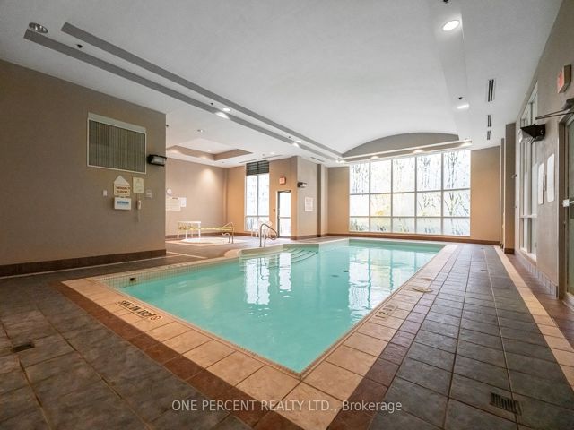 1509 - 7 Lorraine Dr