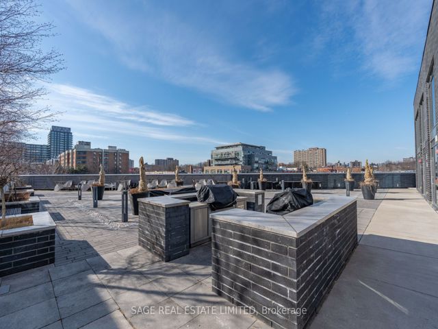 407 - 20 Gladstone Ave