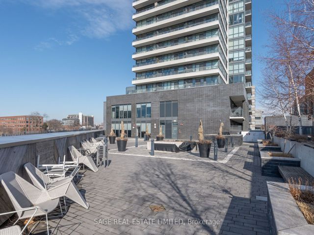 407 - 20 Gladstone Ave